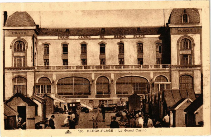 Carte postale ancienne Berck-Plage - Le Grand Casino à Berck