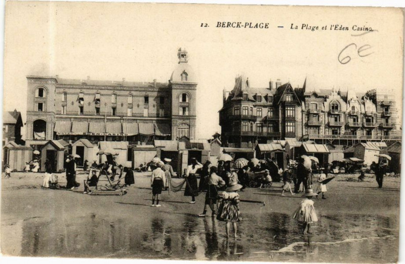 Carte postale ancienne Berck-Plage - La Plage et l'Eden Casino à Berck