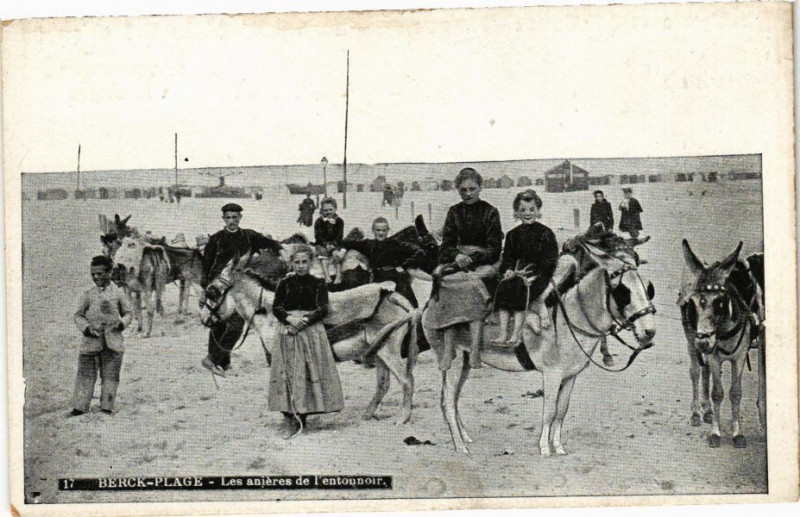 Carte postale ancienne Berck-Plage Les anieres de l'entounoir à Berck