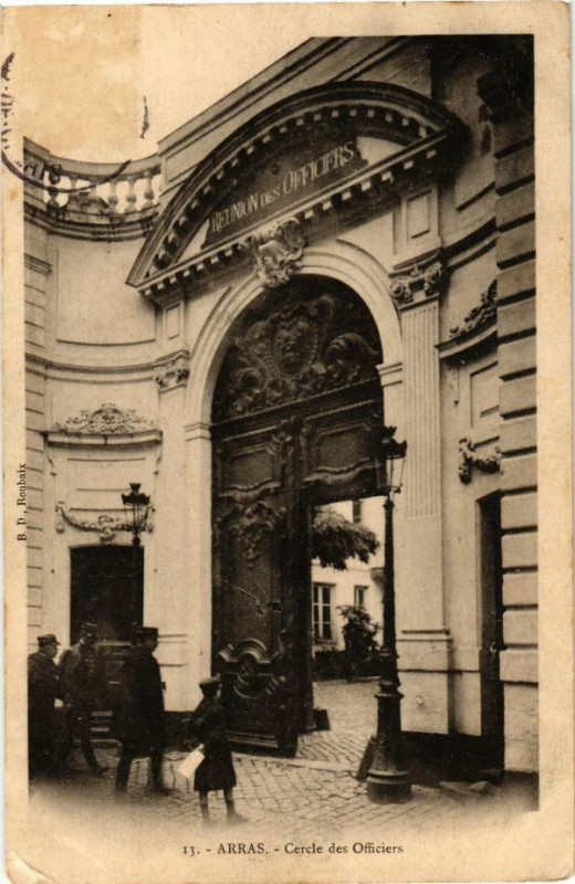 Carte postale ancienne Arras - Cercle des Officiers à Arras