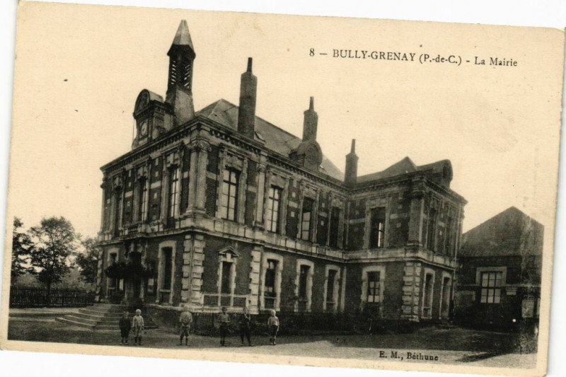 Carte postale ancienne Bully-Grenay - La mairie à Grenay