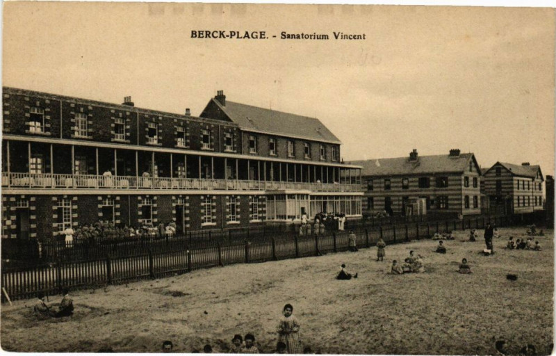 Carte postale ancienne Berck-Plage - Sanatorium vincent à Berck
