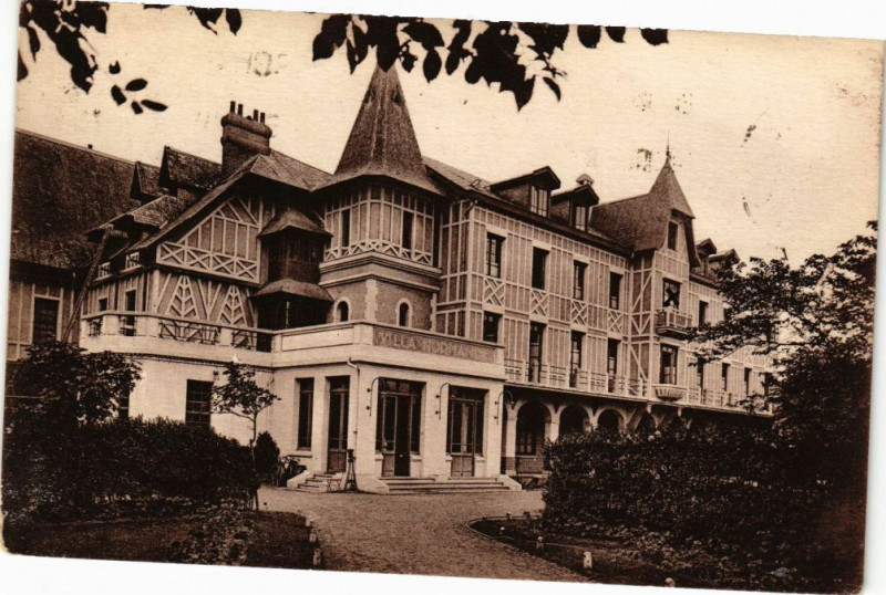 Carte postale ancienne Berck-Plage - Villa normande à Berck
