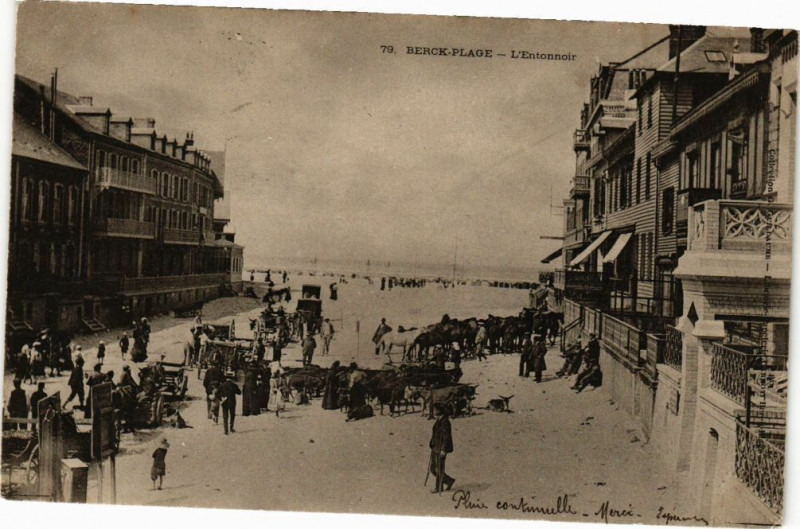 Carte postale ancienne Berck-Plage - L'entonnoir à Berck
