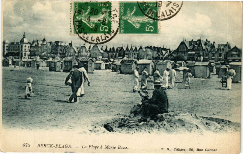 Carte postale ancienne Berck-Plage - La plage a maree basse à Berck