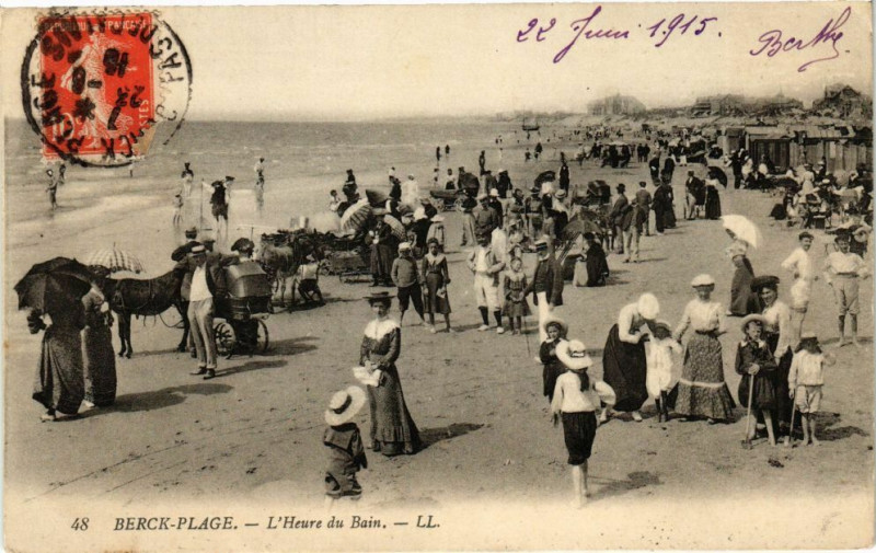 Carte postale ancienne Berck-Plage - L'Heure Du Bain à Berck