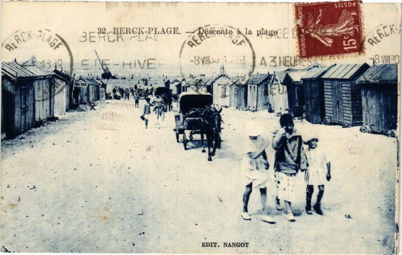 Carte postale ancienne Berck - Plage .- Descent a la plage à Berck
