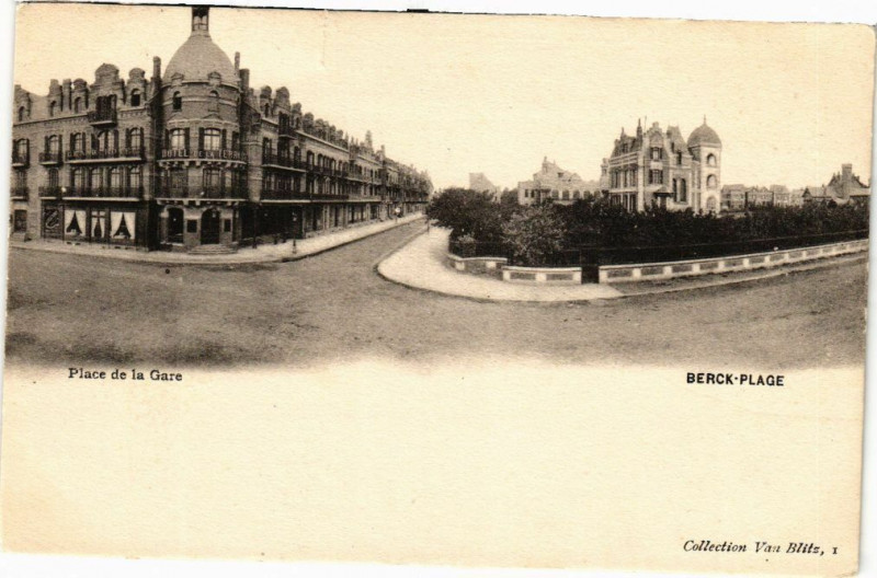 Carte postale ancienne Berck-Plage - Place De La Gare à Berck