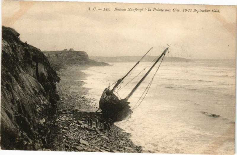 Carte postale ancienne Bateau naufrage a la pointe aux oies
