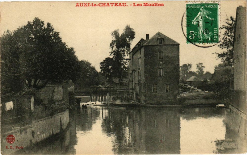 Carte postale ancienne Auxi-le-Chateau - Les moulins à Auxi-le-Château
