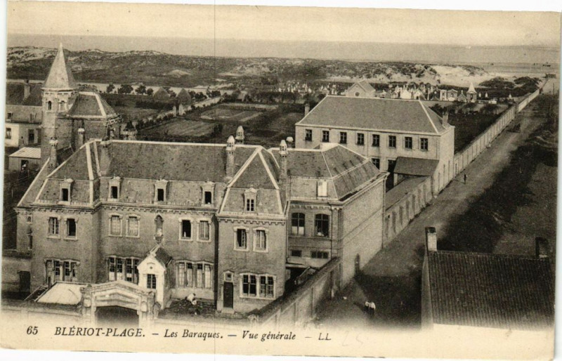 Carte postale ancienne Les barques - Vue générale à Arques