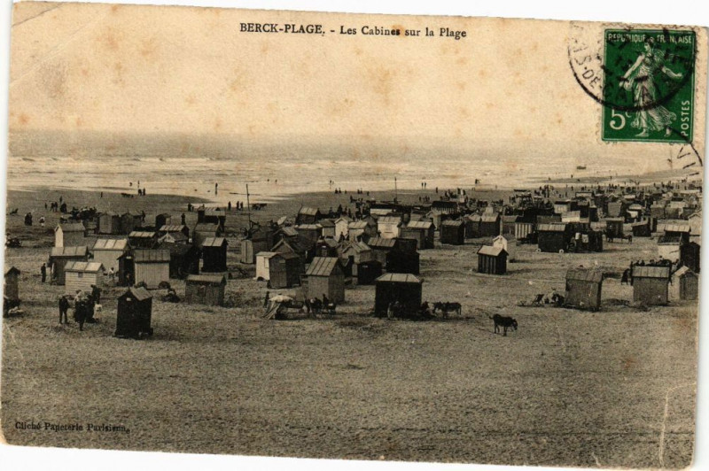 Carte postale ancienne Berck-Plage - Les cabines sur la plage à Berck