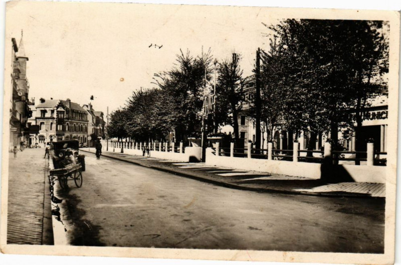 Carte postale ancienne Berck-Plage - Casino municipal avenue à Berck