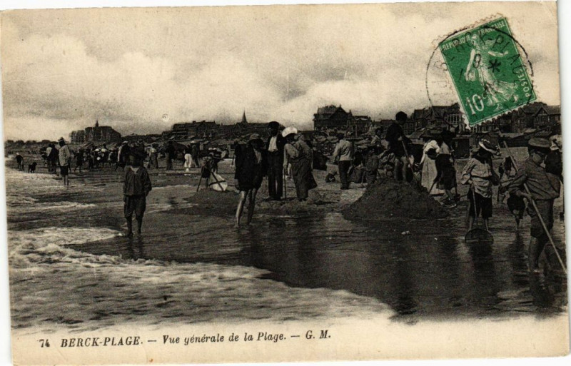 Carte postale ancienne Berck-Plage - Vue generale de la plage à Berck