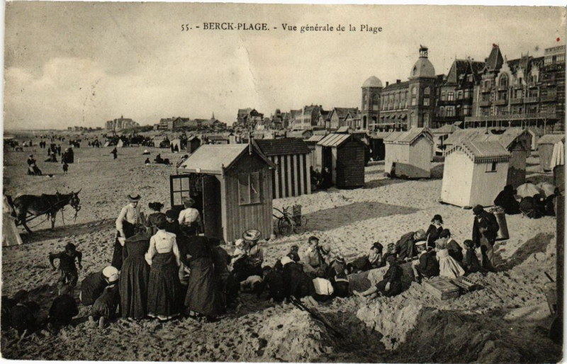 Carte postale ancienne Berck-Plage - Vue generale de la plage à Berck