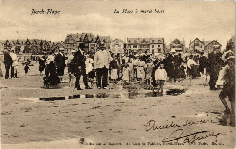 Carte postale ancienne Berck-Plage - La plage a maree basse à Berck
