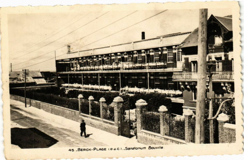 Carte postale ancienne Berck-Plage - Sanatorium bouville à Berck
