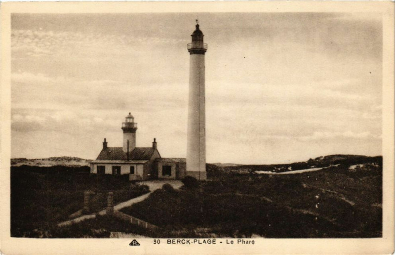 Carte postale ancienne Berck-Plage - Le phare à Berck
