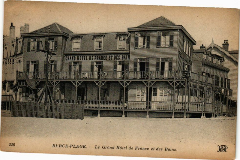 Carte postale ancienne Berck-Plage - Le Grang hotel de france à Berck