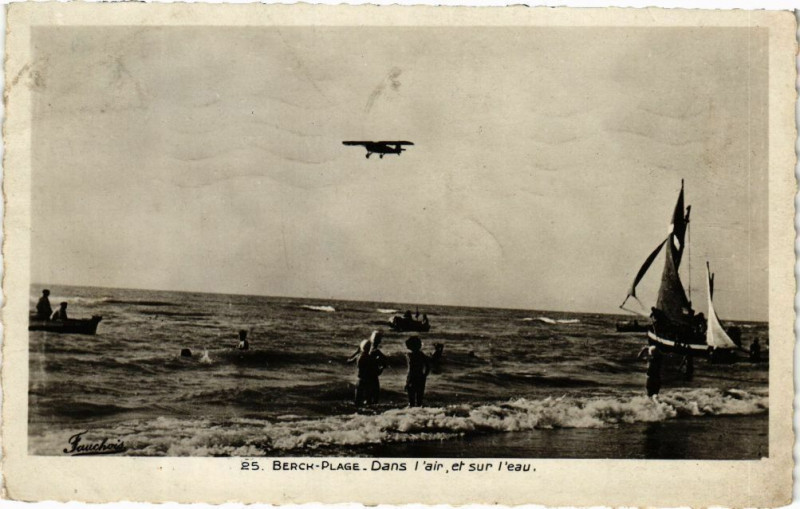 Carte postale ancienne Berck-Plage - Dans l'air et sur l'eau à Berck