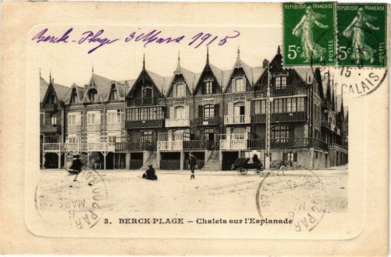 Carte postale ancienne Berck-Plage - Chalets sur l'esplanade à Berck