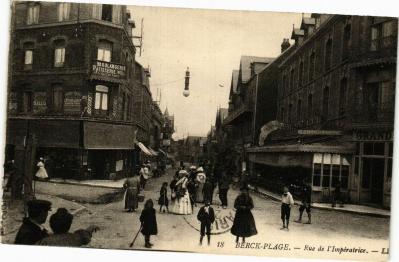 Carte postale ancienne Berck-Plage - Rue de l'Impératrice à Berck