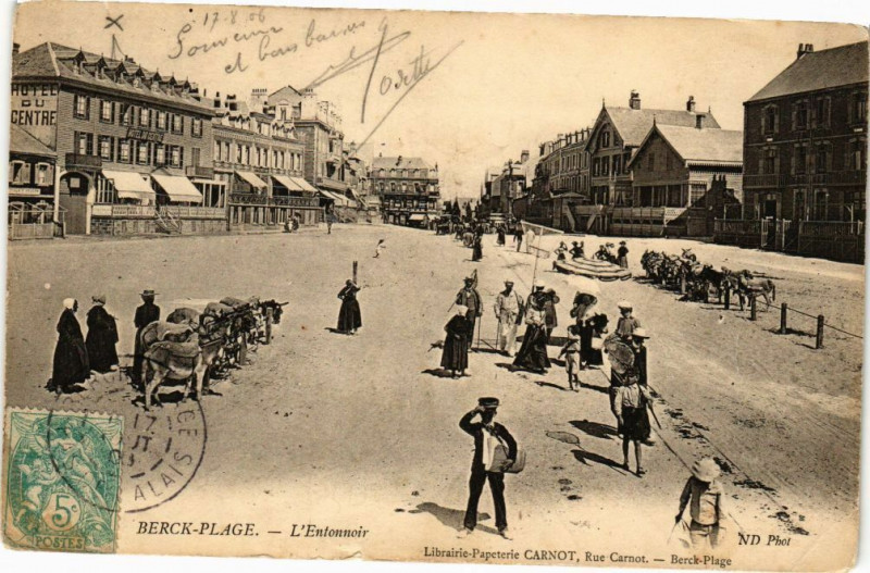 Carte postale ancienne Berck-Plage - L'Entonnoir à Berck