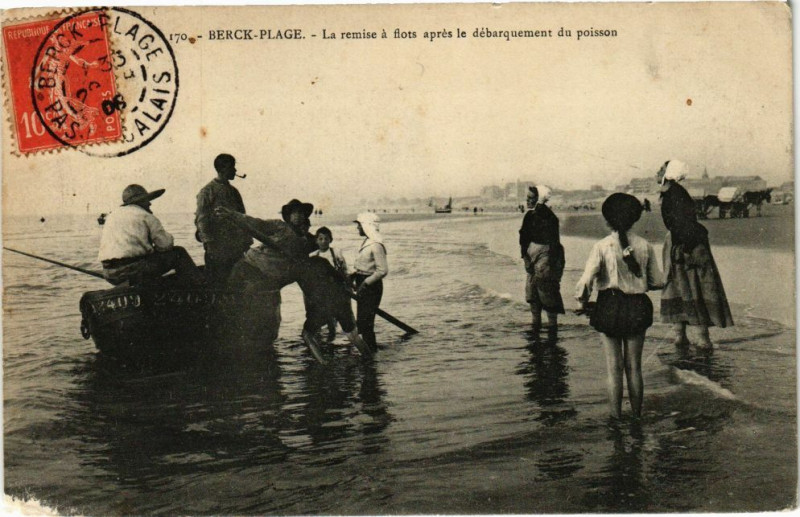 Carte postale ancienne Berck-Plage - La remise a flot apres à Berck