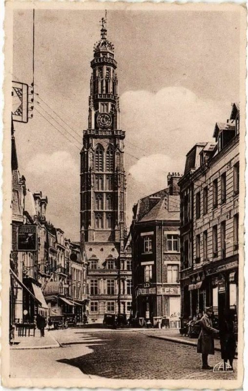Carte postale ancienne Arras - La rue Saint-gery à Arras