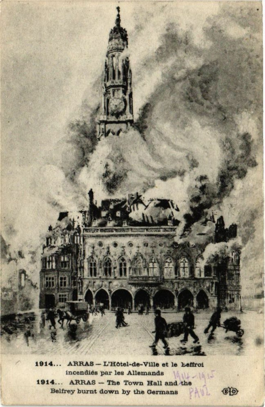 Carte postale ancienne Arras - l'Hotel De Ville à Arras