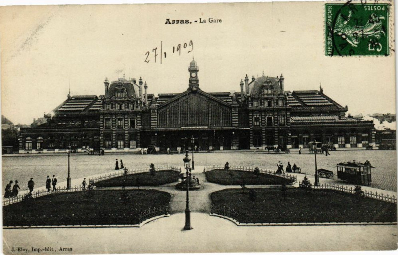 Carte postale ancienne Arras - La gare à Arras