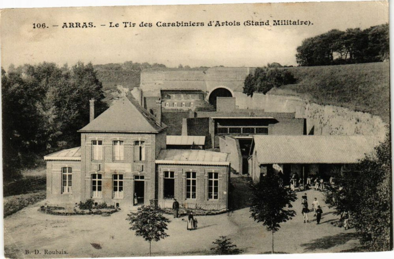Carte postale ancienne Arras - Le Tir des Carabiniers d'Artois (Stand Militaire) à Arras
