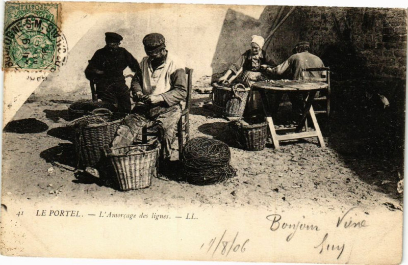Carte postale ancienne Le Portel - L'amorcage des lignes au Portel