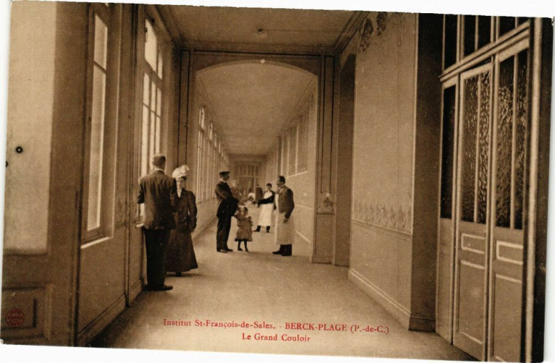 Carte postale ancienne Institut Saint-Francois-de-Sales - Berck-Plage - Le Grand.. à Berck