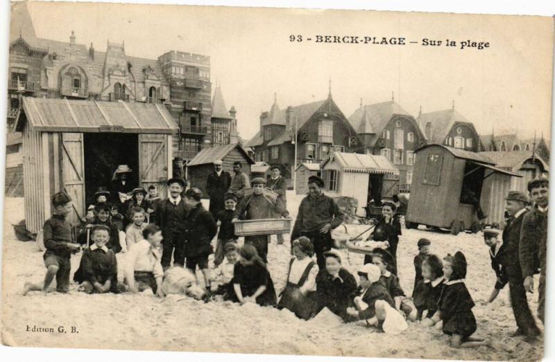 Carte postale ancienne Berck-Plage - Sur la plage à Berck