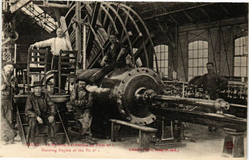 Carte postale ancienne Bruay - La machine d extraction du puits