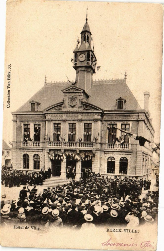 Carte postale ancienne Berck-Plage - Hotel de Ville à Berck