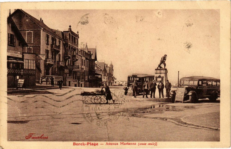 Carte postale ancienne Berck-Plage - Avenue Maritime (soute seule) à Berck