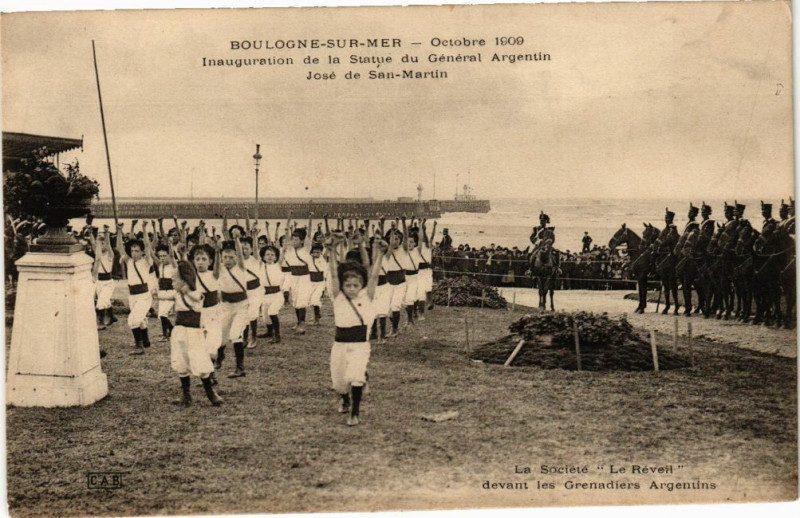 Carte postale ancienne Boulogne-sur-Mer - October 1909 inaugration de la statue du à Boulogne-sur-Mer