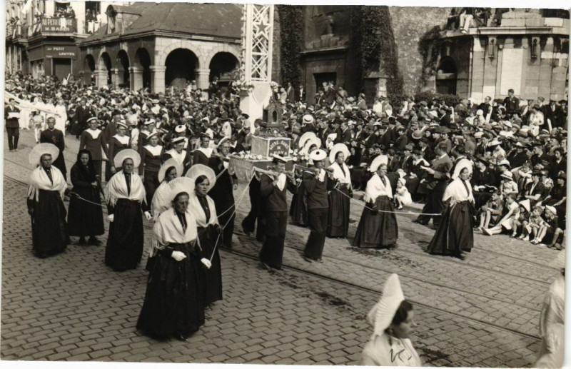 Carte postale ancienne Boulogne-sur-Mer à Boulogne-sur-Mer
