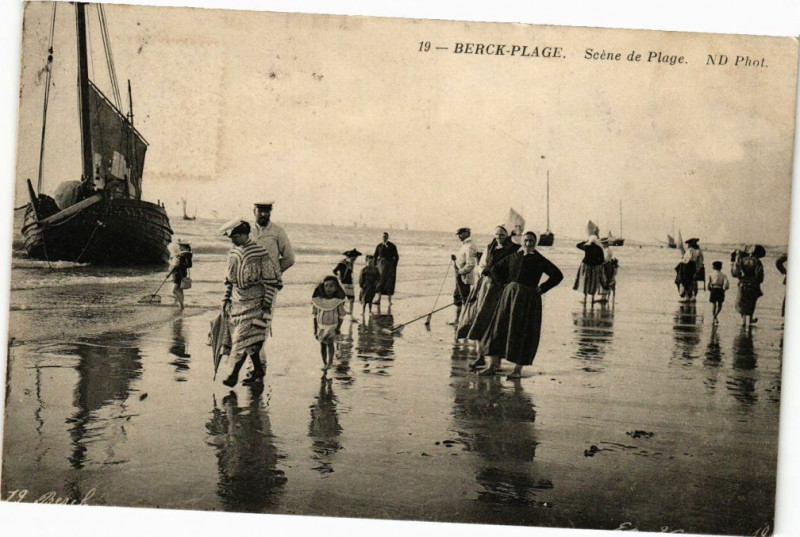 Carte postale ancienne Berck-Plage - Scéne de Plage à Berck