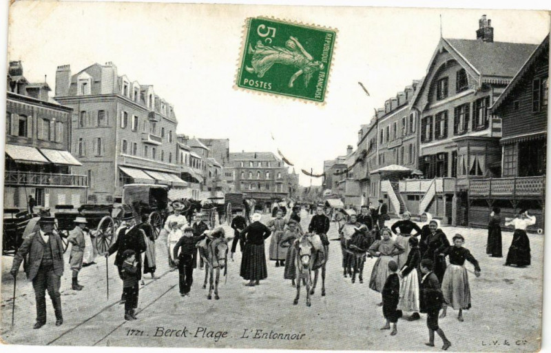 Carte postale ancienne Berck-Plage - L'Entonnoir à Berck