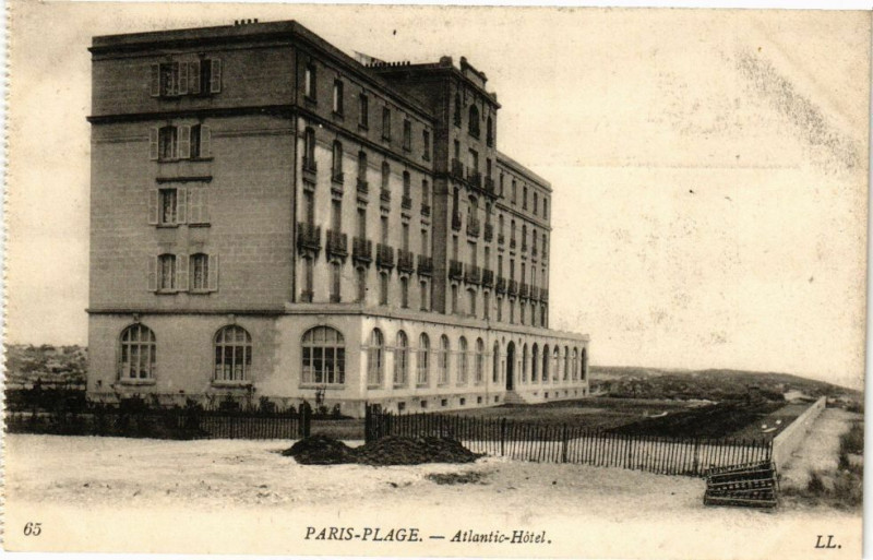 Carte postale ancienne Paris-Plage - Atlantic Hotel