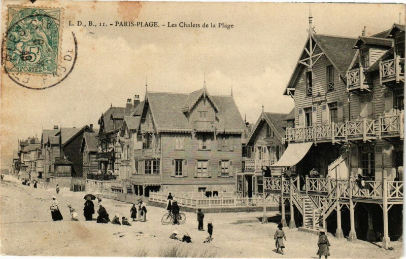 Carte postale ancienne Paris-Plage - Les Chalets de la Plage