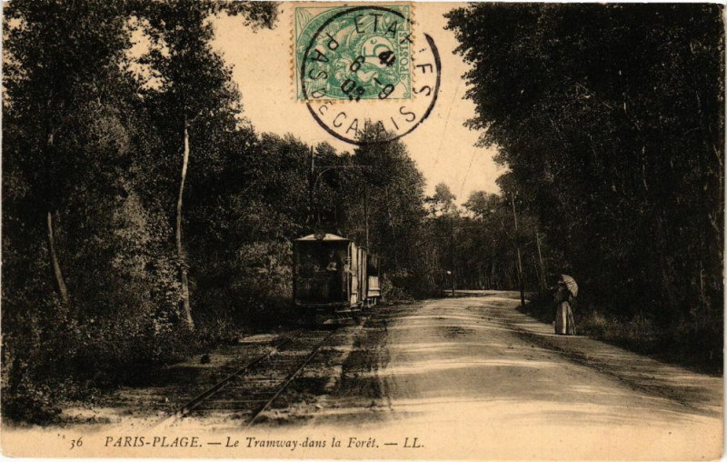 Carte postale ancienne Paris-Plage - Le Tramway dans la Forét