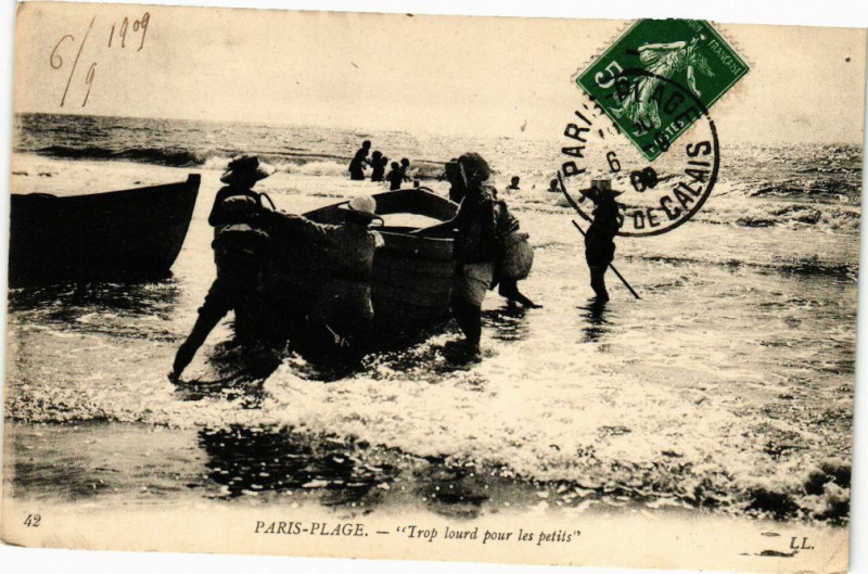 Carte postale ancienne Paris-Plage - Trop lourd pour les petits