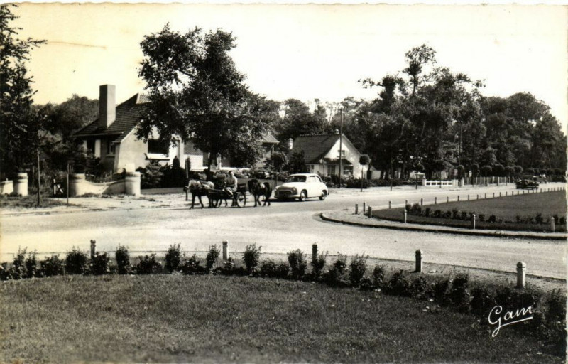 Carte postale ancienne Stella-Plage Les Pelouses Bd Ed-Labrasse