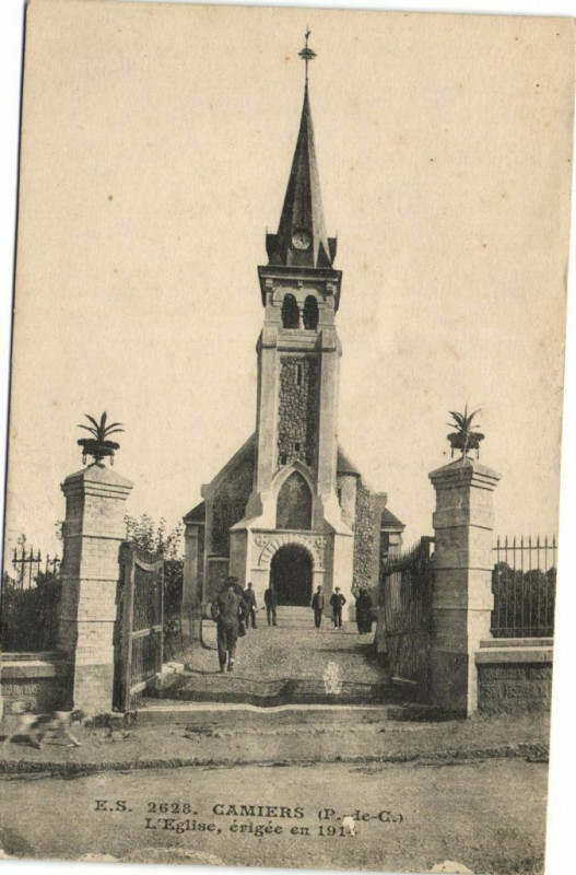 Carte postale ancienne Camiers L'Eglise érigée en 1914 à Camiers