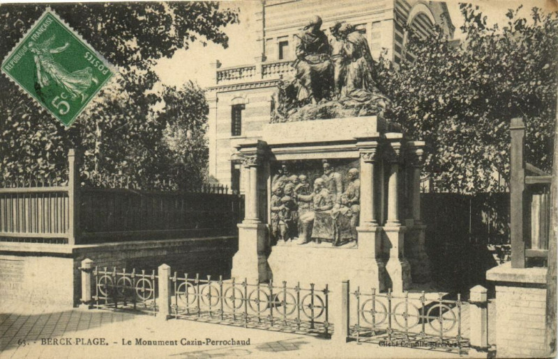 Carte postale ancienne Berck-Plage - Le Monument Cazin-Perrochand à Berck
