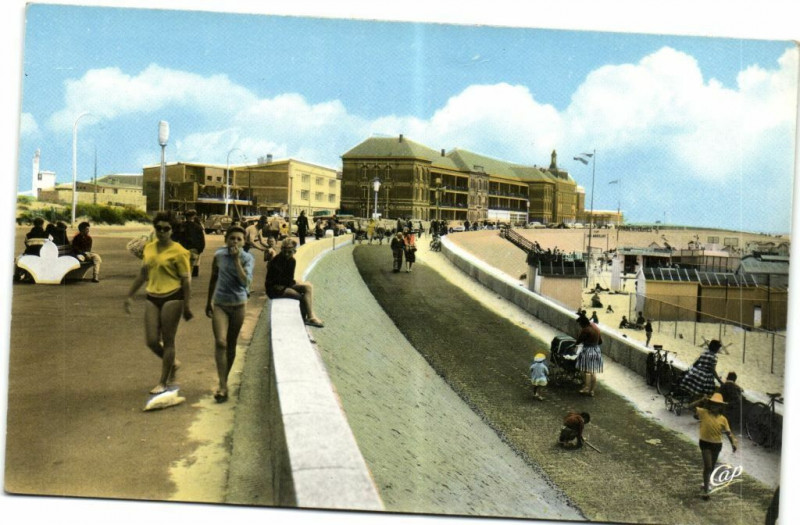 Carte postale ancienne Berck-Plage - Descente é la plage à Berck